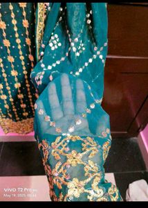 Elegant Green &amp; Gold Embroidered Salwar Kameez
