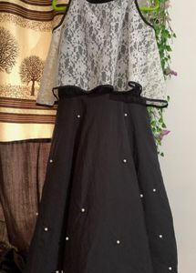 Beautiful Black Nd White Net Dres🖤🤍
