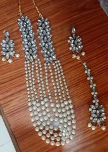 Pearl &amp; Crystal Jewelry Set