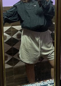 Reebok sweatshirt