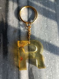 Rasin Keychain Letter &#34;R&#34;