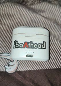 Boat Airdopes 402 With Silicon Sefty Cover