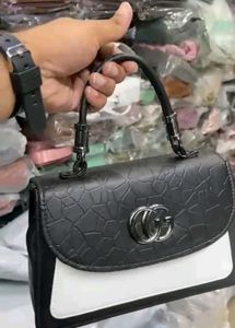 Gucci Slingbags Buy 3 In 1200