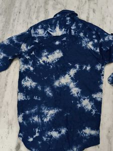 Men's Stylish Blue Tie-Dye Print Shirt