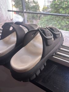 Comfortable Black Slide Sandals