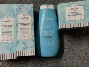 Dot & Key Skincare Set