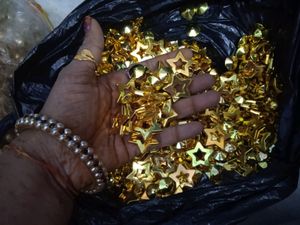 Star Beats Golden Colour For Decoration