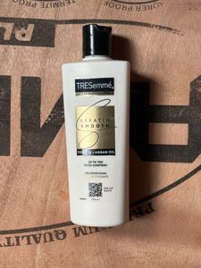 TRESemme Keratin Smooth Conditioner