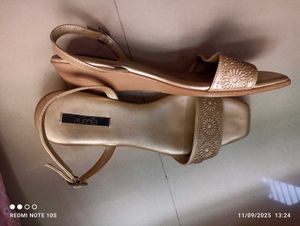 Aurelia Gold Sandals - Size 7