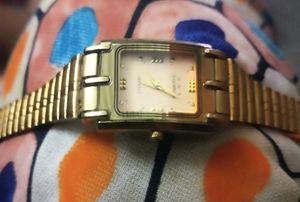 Original Royal Time Quartz Ladies Wrist Watch.
