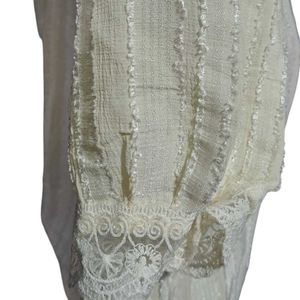 DAZY Contrast Lace V-Neck Puff Sleeve Blouse