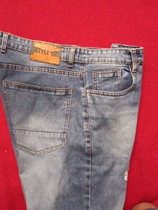 Distressed Denim Jeans top fit