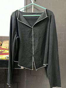 Price Drop❗️❗️Trendy Black top