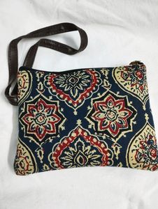 🆕Girls Big handbag 👜.      women, beauty, forever21, shein, party wear, Zara, handbags, bags, Accessories, sling bag, soch,