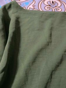 Green Long Sleeve Top