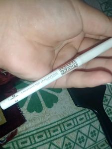 White Water Proof Eyeliner
