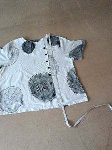 White Breezy top But one Sleeves Has flaws