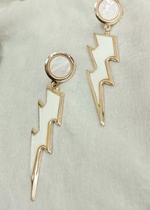 (₹99)Trendy Earrings