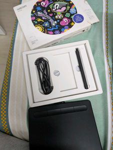Wacom Intuos Pen Tablet