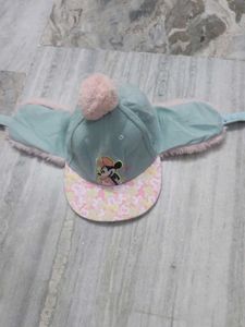 Minnie Mouse Pom-Pom Cap