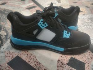 Air Jordan 4 Silhouette Size 9 UK 🖤