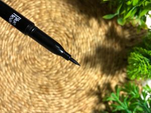 Blue Heaven Intense Sketch Eyeliner