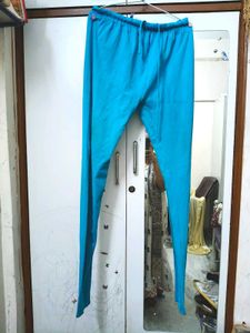 Srishti Printed Sleeveless Kurta With Free Legging