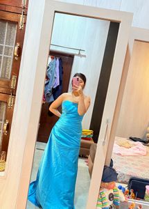 Pretty Real Bodycon Gown🦋💙🩷