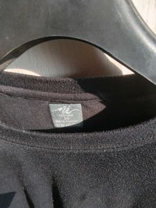 black t-shirt 👕👕