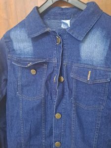 Dennim Jacket With Full Sleeves