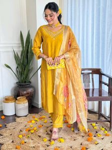 Beautiful Yellow Roman Silk Suit Sale