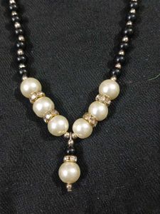 Elegant Pearl Necklace &amp; Earring Set