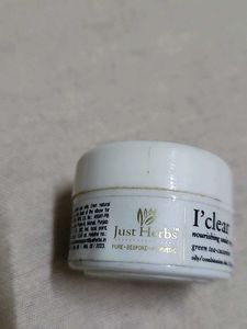 Just Herbs Under Eye Cream