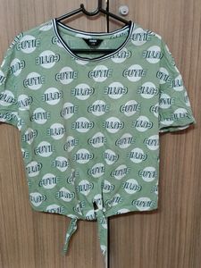 Max Women Tshirt Size L/14
