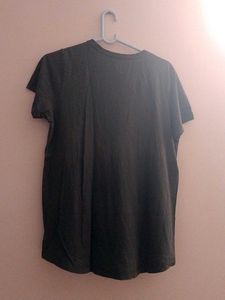 Disney Friends T- Shirt - Size M