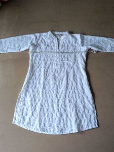 Lovely white kurta with three fourth sleeves