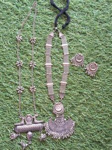 2 oxidise necklace set with earrings.