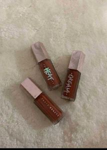 Fenty Gloss Bomb