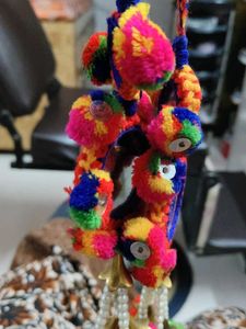 Colorful Pom latkan