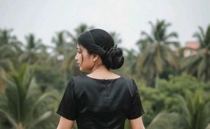 Elegant Black Midi Dress