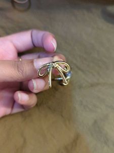 Bow Earings