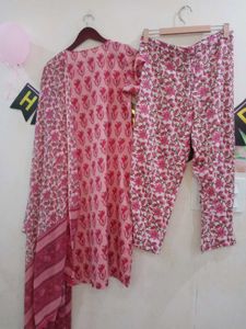 Ahika brand Pink Floral Kurta Set