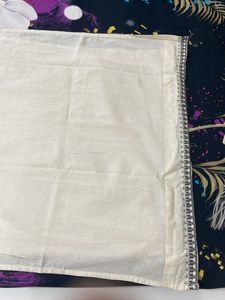 Elegant unstich  Embroidered Kurta