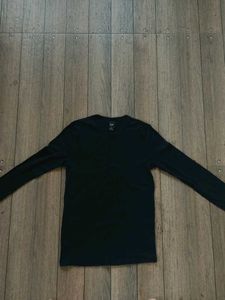Women Gap Long Sleeve Tshirt