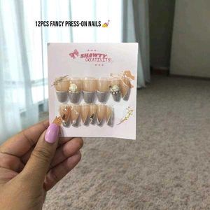 Press On Nails