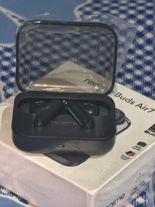 Buds Air 7 - Excellent Condition