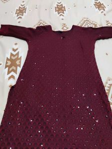 Merun Chikankari Top