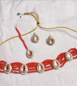 Red kundan Jewelry Set with tikka