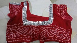 Deep neck back open Multi purpose use blouse