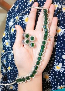 Emarlad Necklace Set